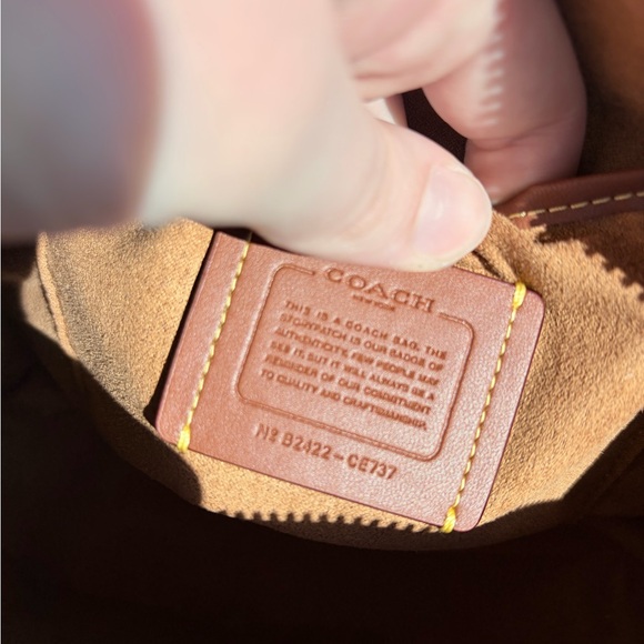 Coach Revel 24 Chalk White Color - Picture 10 of 12